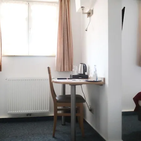 Zum Kreuz 호텔 스테튼암카튼마크트