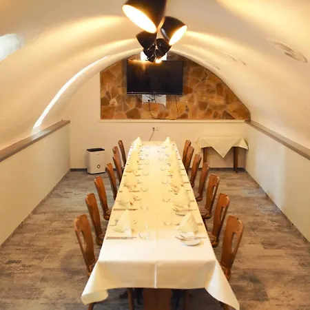 Szálloda Zum Kreuz Stetten am Kalten Markt